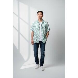 Junk Food Clothing Men's Geometric Print Short Sleeve Button Up Shirt Size M NWT